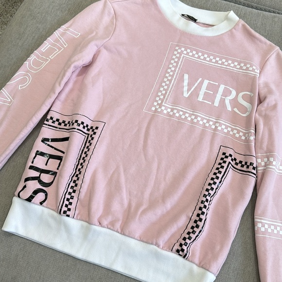 RARE Versace Pink Printed Sweater - Picture 5 of 10